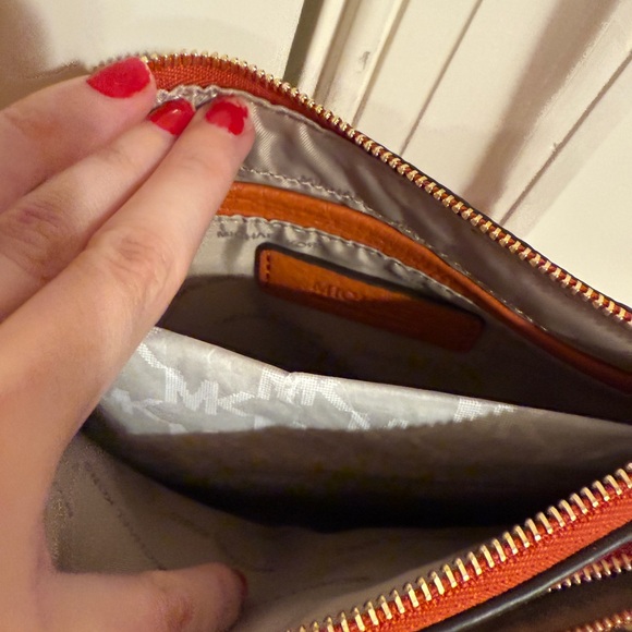 Michael Kors Riley Small Pebbled-leather Orange Crossbody bag - Picture 7 of 9